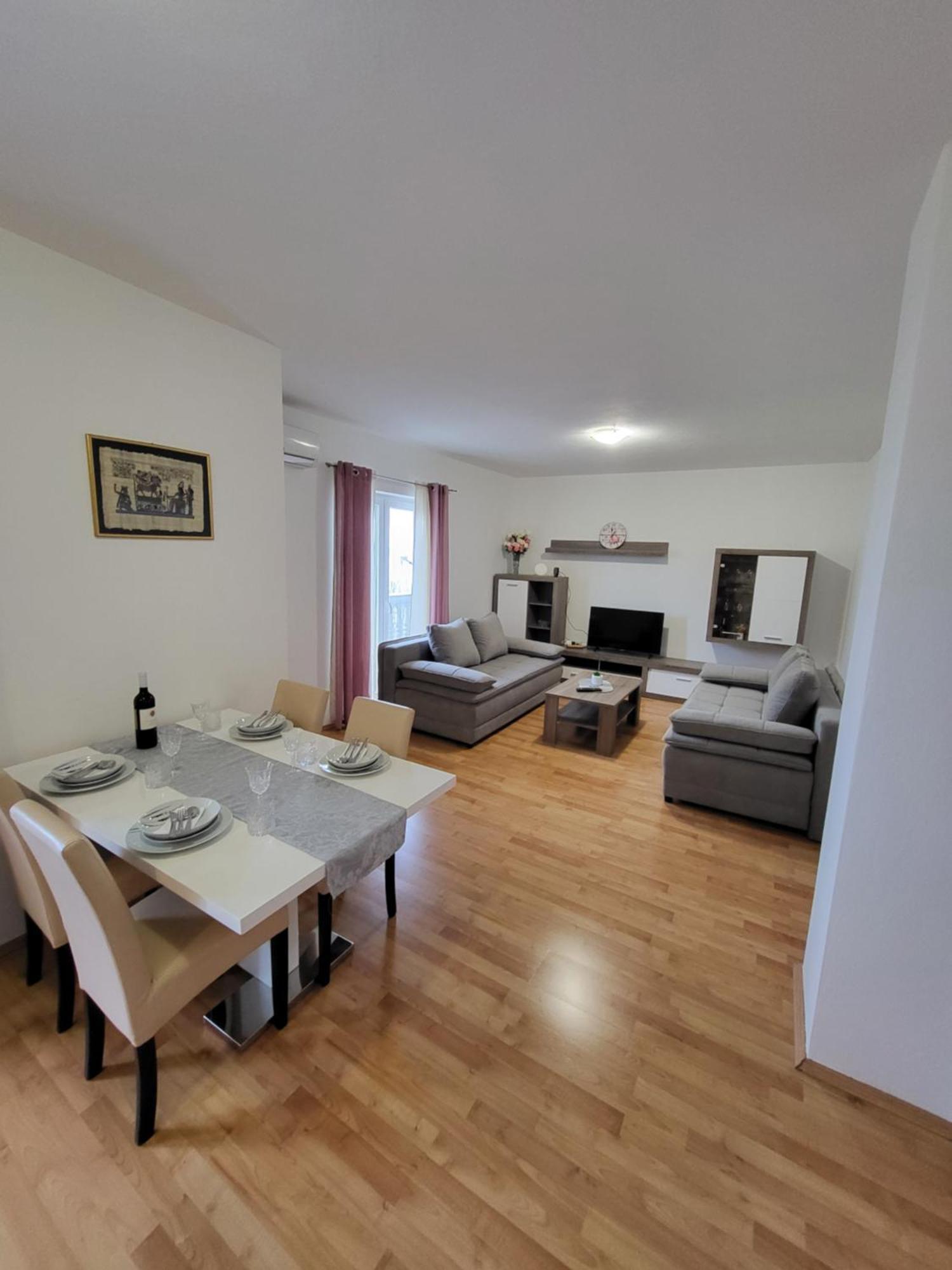 Apartmani Goga スタリグラード エクステリア 写真